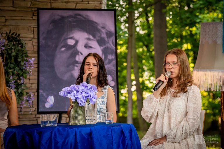 Koncert „Niebieskie migdały” – fotorelacja