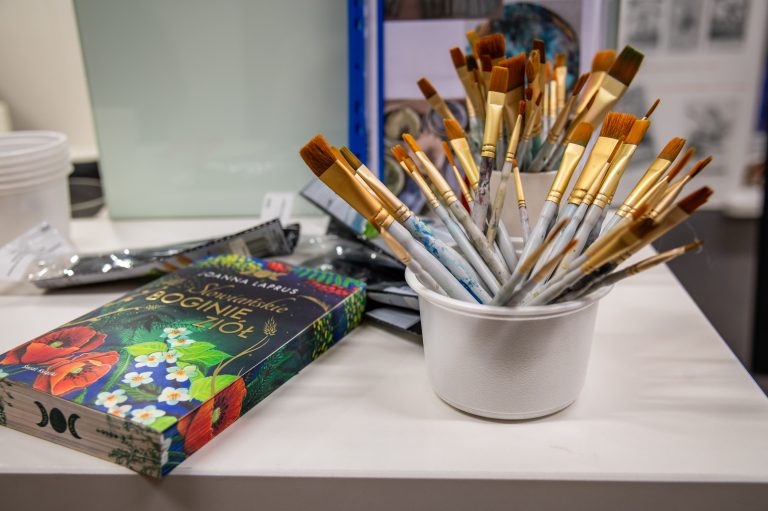 NA STYKU SZTUKI I NATURY