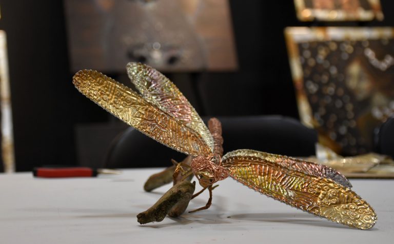  „Coś z niczego” – warsztaty tworzenia owadów z metalu relacja z wydarzenia.