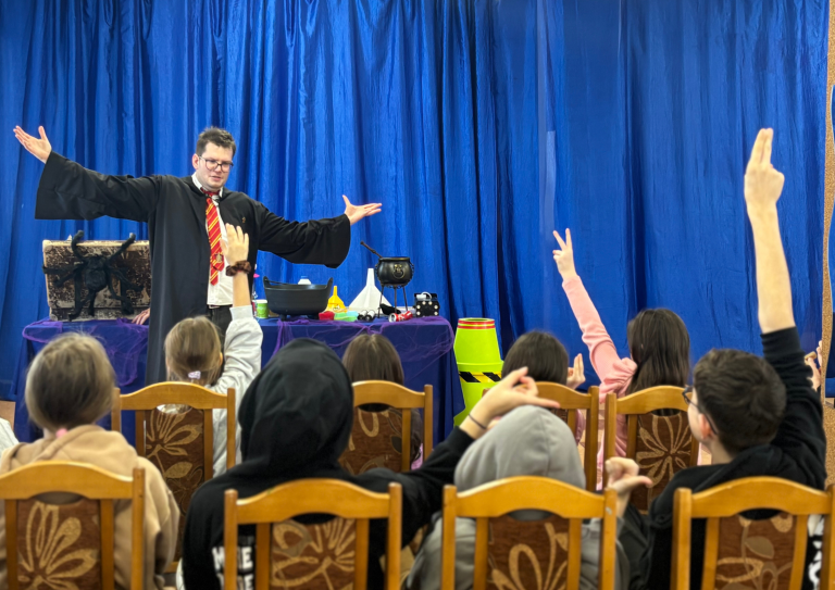 Pokaz edukacyjny „Ile magii jest w nauce”