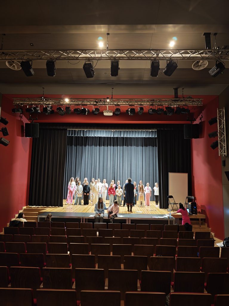 MIĘDZYNARODOWY DZIEŃ TEATRU